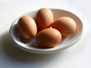 Read more about the article Surprising Benefits of Eggs for Dogs